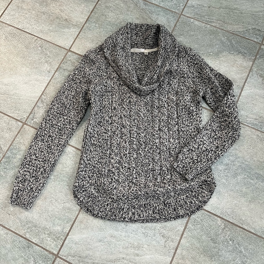 Sweater, NWOT, never worn.